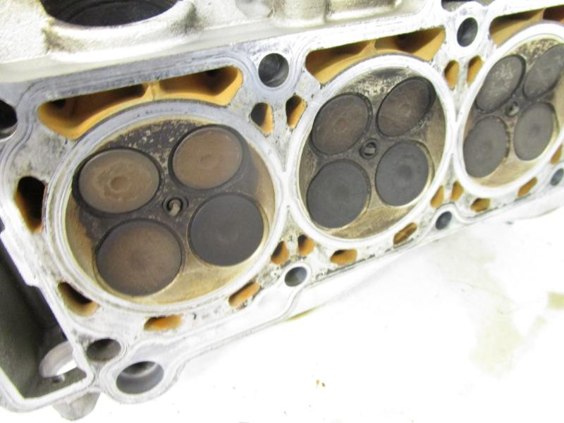 01 Kawasaki Ninja ZX7R P Cylinder Head 11008-1310 1996-2003